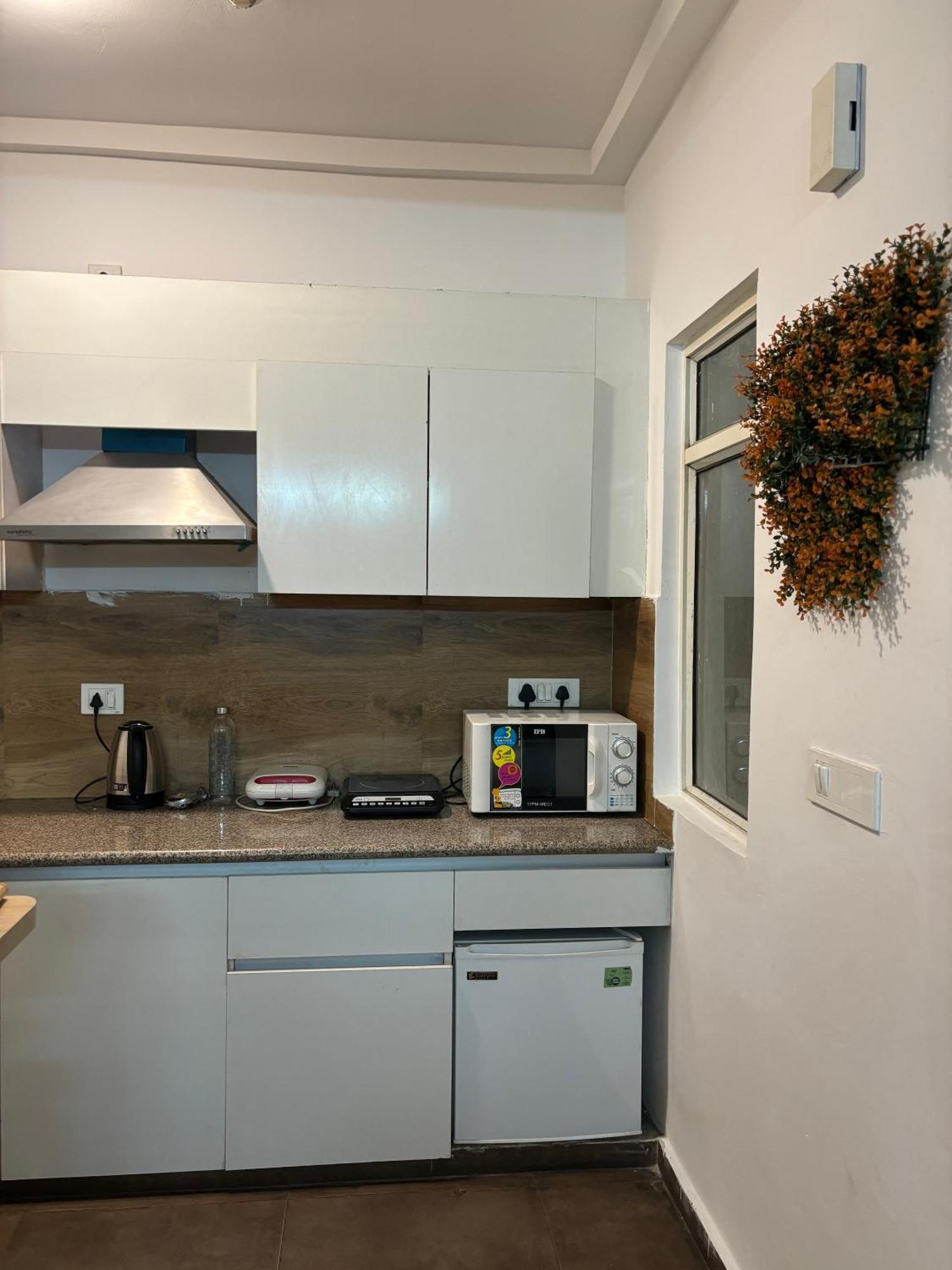 Guti Buti Homes Noida Extérieur photo