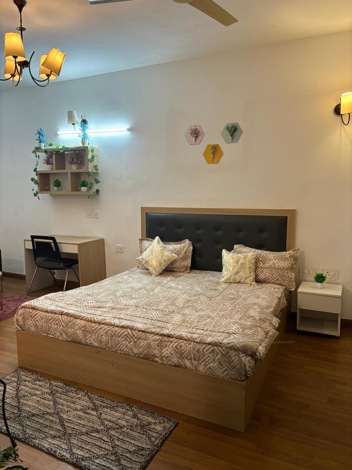 Guti Buti Homes Noida Extérieur photo