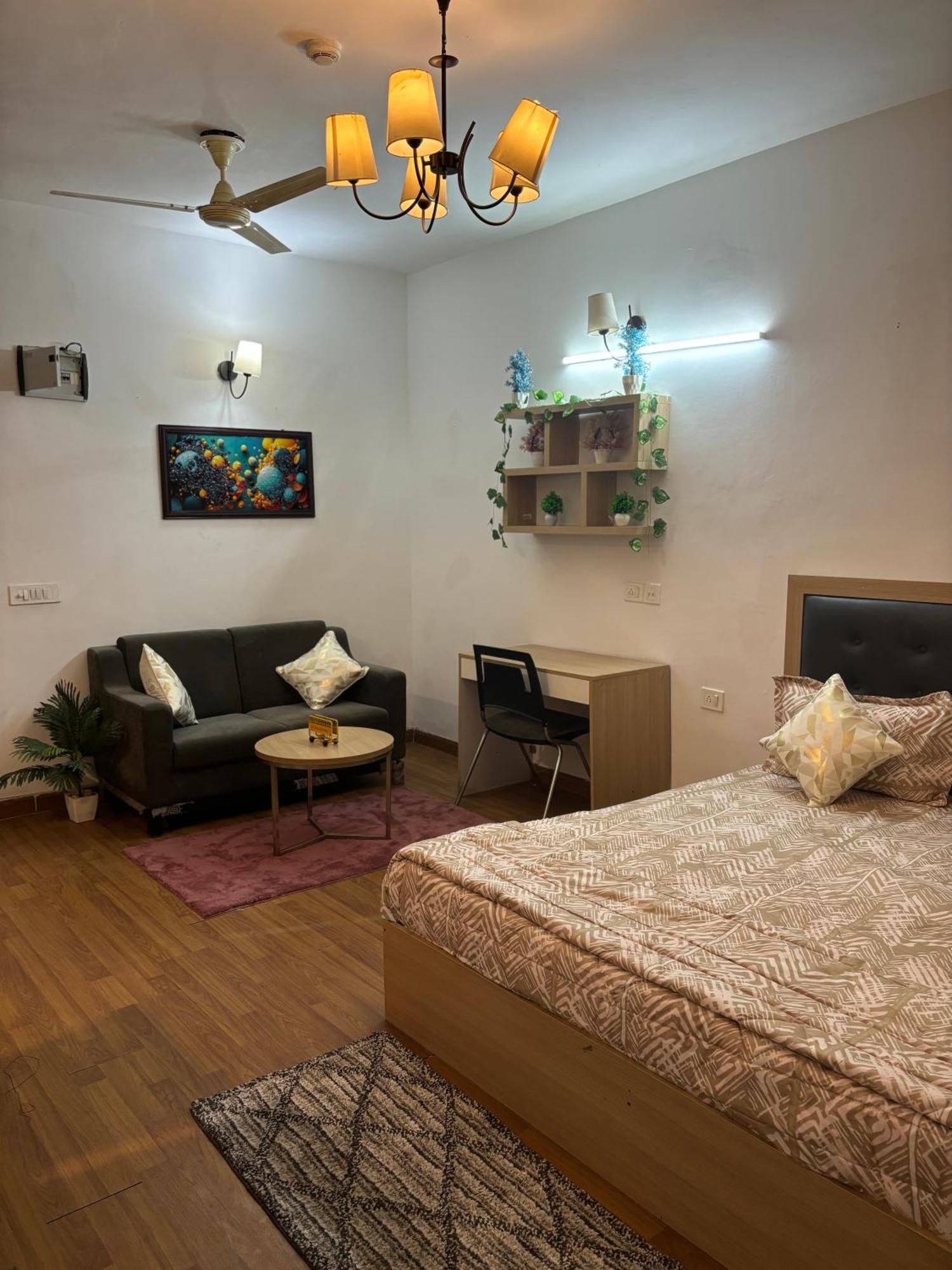 Guti Buti Homes Noida Extérieur photo