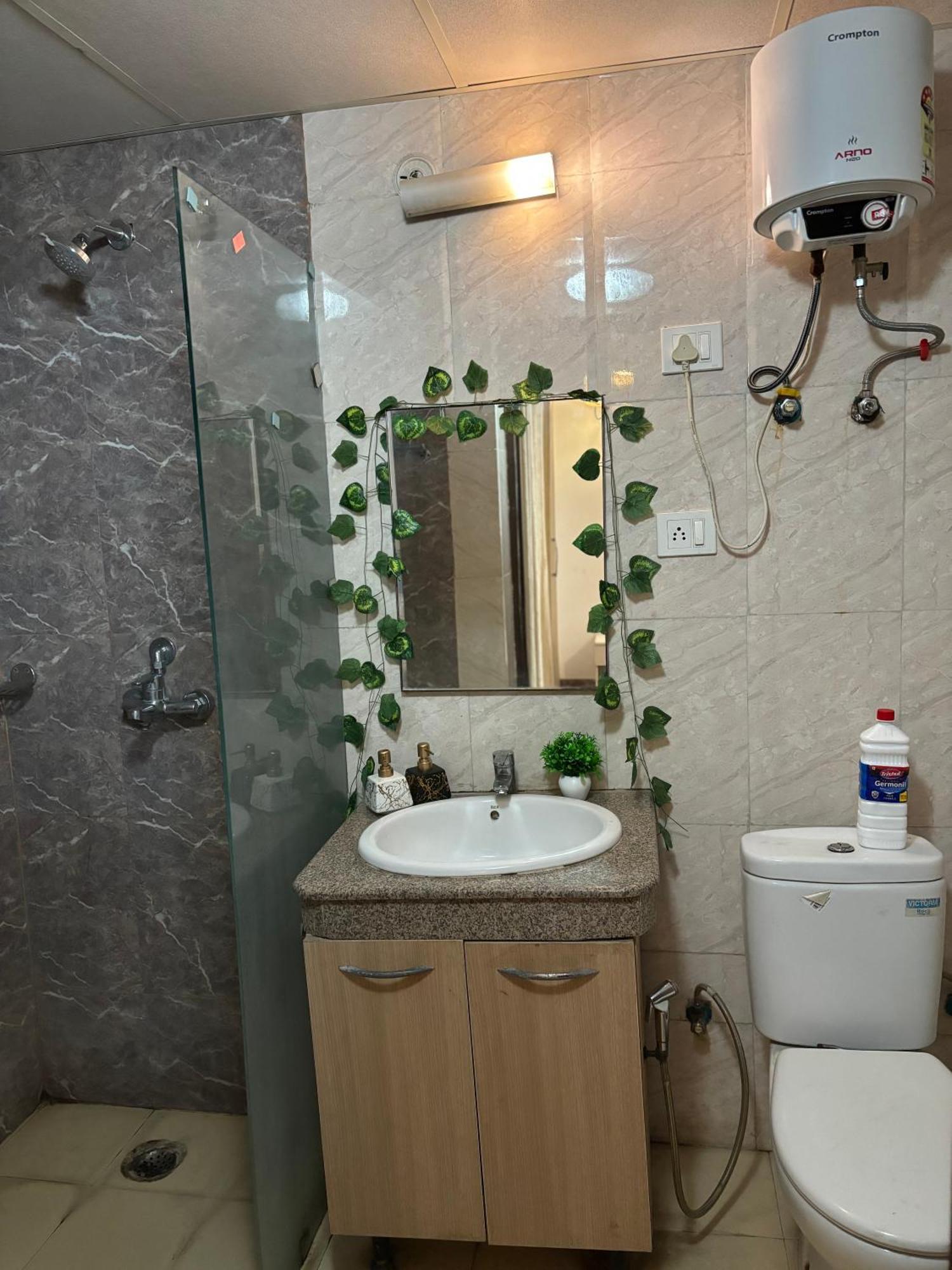 Guti Buti Homes Noida Extérieur photo
